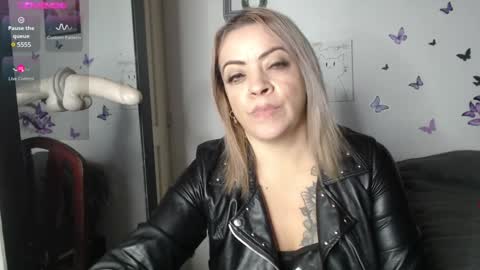 Mature liaa online show from 01.18.25