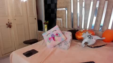 Snapshot of mature_tenderxx chatting on 10.23.25 Sexy Hot Mature Sophy online show from 10.23.25