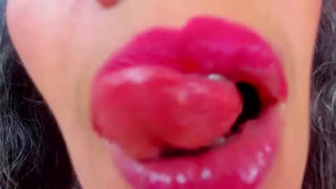 Sexy Hot Mature Sophy online show from 10.28.25