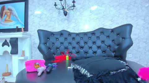 Snapshot of maturealicia chatting on 01.23.25 Alicia STREAMING SCHEDULE 1400 - 2130 GMT-5 online show from 01.23.25