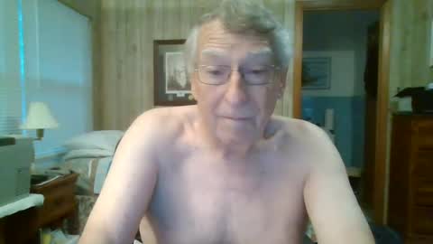 Snapshot of maturecouple1954 chatting on 07.10.26 SXECPL55 at G mail Dot Com online show from 07.10.26