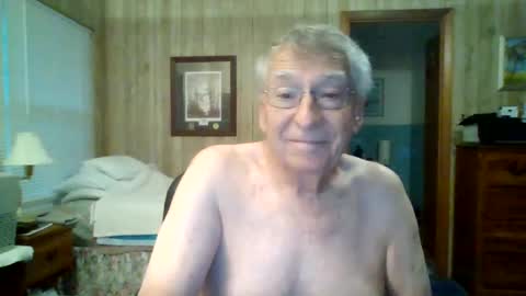 Snapshot of maturecouple1954 chatting on 07.14.26 SXECPL55 at G mail Dot Com online show from 07.14.26