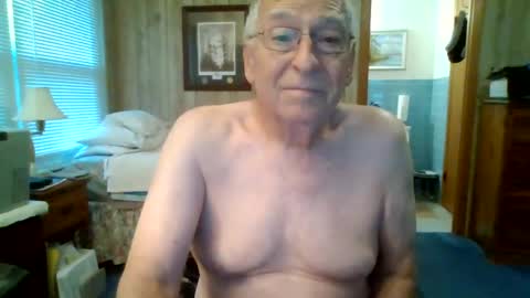 Snapshot of maturecouple1954 chatting on 07.21.26 SXECPL55 at G mail Dot Com online show from 07.21.26
