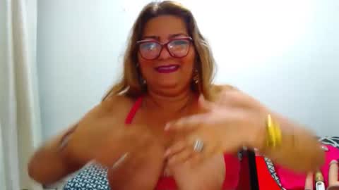 Snapshot of maturehot649 chatting on 12.04.25 maturehot649 online show from 12.04.25