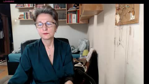 maturekate online show from 09.17.25