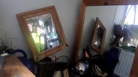 Snapshot of matureman1234 chatting on 10.16.25 matureman1234 online show from 10.16.25