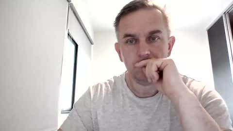 matureontheedge online show from 05.09.26