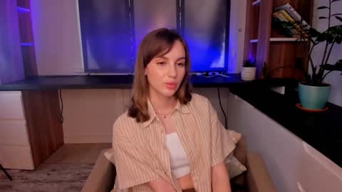 Snapshot of mauddenmon chatting on 09.14.25 Lucy online show from 09.14.25