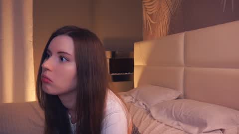 Lily online show from 01.19.25