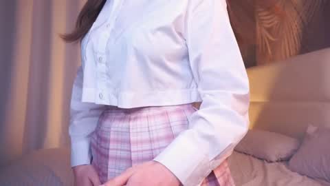 Lily online show from 01.25.25