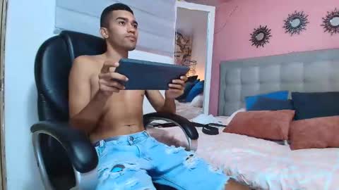 Snapshot of mauricio_smiith chatting on 02.28.26 MAURICIO online show from 02.28.26