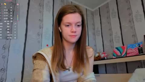 Snapshot of maurineneverman chatting on 05.07.26 Lucy online show from 05.07.26