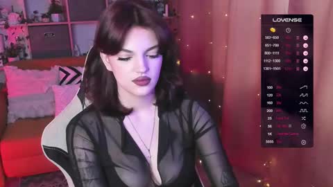 Mavis online show from 03.06.25