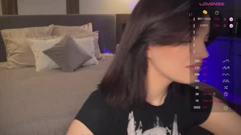 Mavis online show from 09.24.25