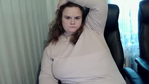 Snapshot of mavka2025 chatting on 09.30.25 Mavka2025 online show from 09.30.25