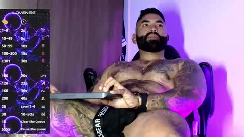 max__prada online show from 09.21.25