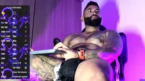 max__prada online show from 10.03.25