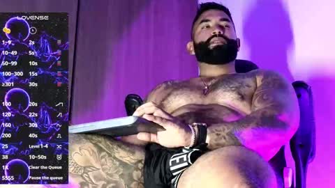 max__prada online show from 10.06.25