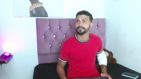 Max  Ashley online show from 10.05.25