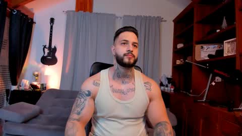 Snapshot of max_dic1 chatting on 01.17.25 max D. online show from 01.17.25