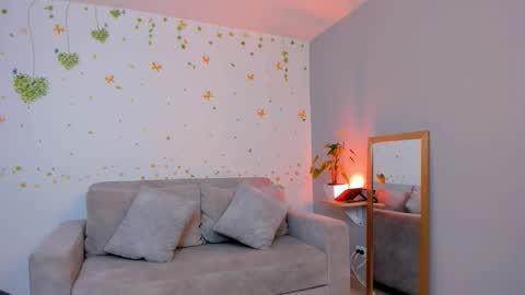 Snapshot of max_dic1 chatting on 10.30.25 max D. online show from 10.30.25