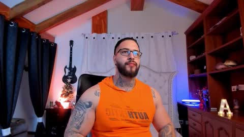 max D. online show from 11.30.25