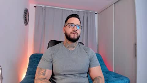 max D. online show from 02.03.26