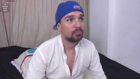 Snapshot of max_ed chatting on 06.13.26 edward online show from 06.13.26