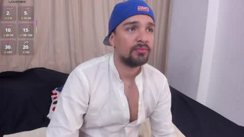 Snapshot of max_ed chatting on 06.18.26 edward online show from 06.18.26