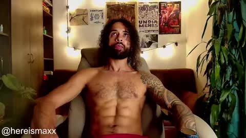 Snapshot of max_greenn chatting on 11.06.25 Max Follow me IGX hereismaxx online show from 11.06.25