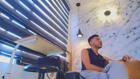 Max Hornye online show from 03.23.26