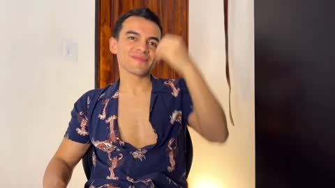 Snapshot of max_lancaster chatting on 12.14.24 Max Lancaster online show from 12.14.24