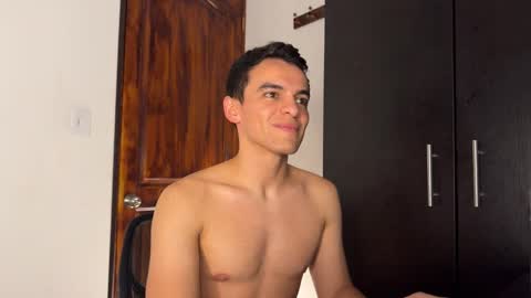 Snapshot of max_lancaster chatting on 12.25.24 Max Lancaster online show from 12.25.24