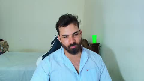 max_love25 online show from 10.22.25