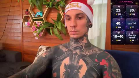 Snapshot of max_reaves chatting on 12.26.24 online show from 12.26.24