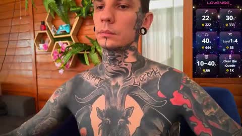 Snapshot of max_reaves chatting on 01.15.25 online show from 01.15.25