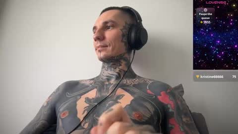 Snapshot of max_reaves chatting on 02.19.25 online show from 02.19.25