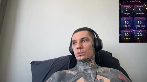Snapshot of max_reaves chatting on 02.28.25 online show from 02.28.25