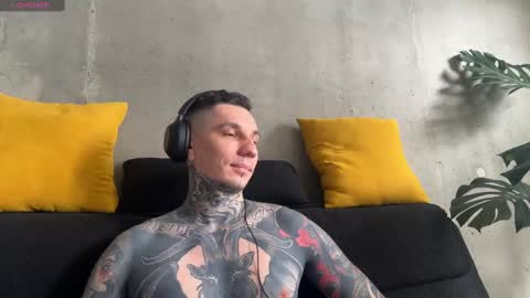    online show from 10.05.25