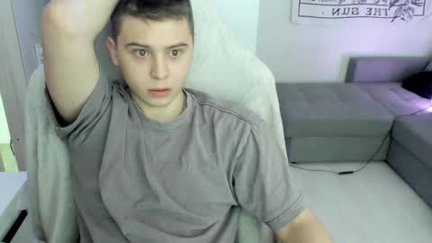 Snapshot of max_sm1th chatting on 02.10.26 Max online show from 02.10.26