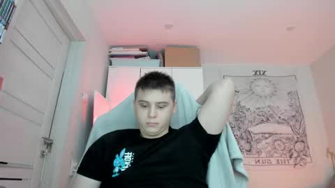 Snapshot of max_sm1th chatting on 02.14.26 Max online show from 02.14.26