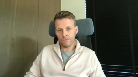 Max take off clothes online show from 02.26.26