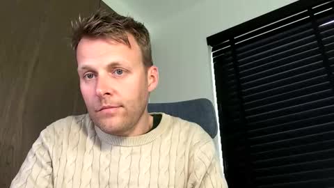 Max take off clothes online show from 04.21.26