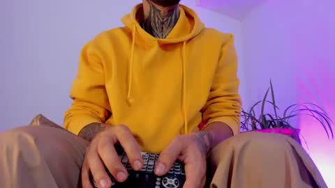 Max online show from 11.19.25