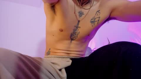 Max online show from 11.21.25