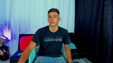 MAX     online show from 01.18.25