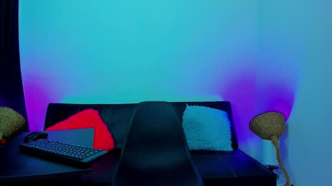 MAX     online show from 10.18.25