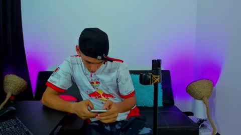 MAX     online show from 10.27.25