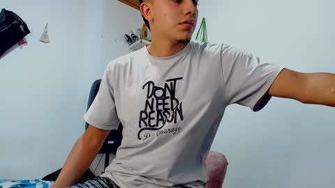 Snapshot of maxbigcock2025 chatting on 12.31.24 Max online show from 12.31.24