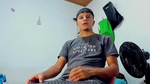 Snapshot of maxbigcock2025 chatting on 02.13.25 Max online show from 02.13.25